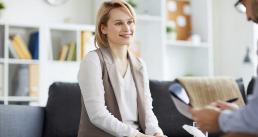 مشاوره روانشناسی فردی به مشکلات روانشناختی افراد کمک می کند