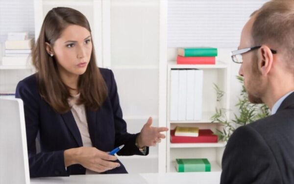 مشاوره شغلی باعث از بین رفتن مشکلات شغلی آقایان و خانم ها می شود