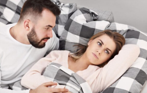 روانشناس مشاور سکس تراپی با بررسی مشکلات جنسی افراد، بهترین روش درمانی را در اختیار زوجین قرار میدهد