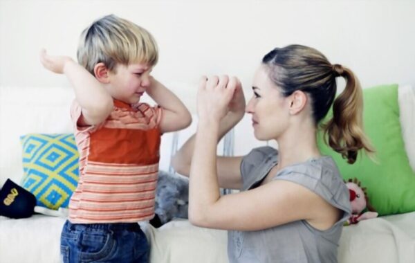 پرخاشگری کودکان نشان از عوامل متفاوتی در رواشناسی کودکان دارد.