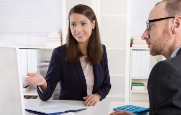 زمانی که شخص به دلایل غیر کاری، شغل خود را از دست میدهد نیاز به مشاور شغلی دارد