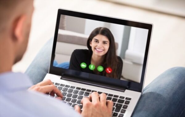 مشاوره آنلاین در زمینه های مختلفی میتواند مشکلات را حل کند