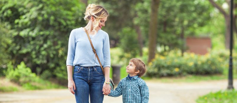 به آنها کمک کنید تا احساسات خود را توضیح دهند